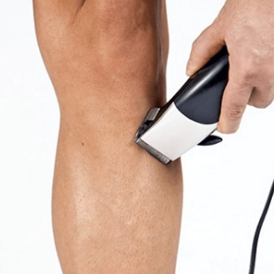 Afeitar piernas con máquina eléctrica