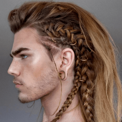 Peinado vikingo con trenzas para hombre