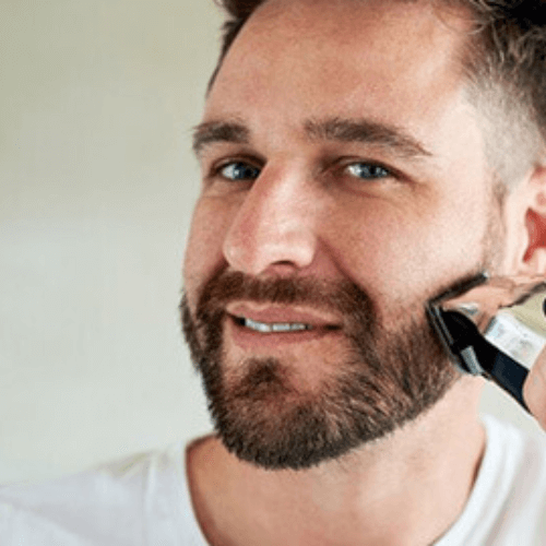 Preparación para afeitado en seco: recortar primero si tienes la barba grande